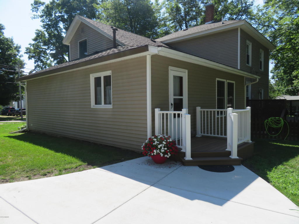 227 E Bradford, Stanton, MI 48888 photo 7