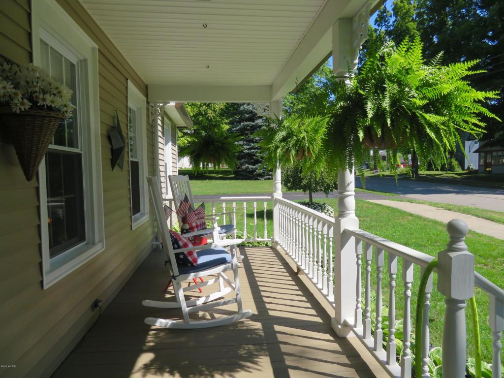 227 E Bradford, Stanton, MI 48888 photo 3