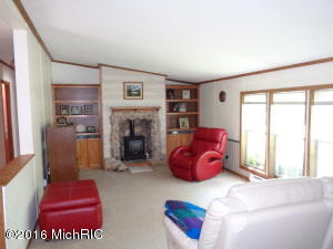 2970 S Oak, White Cloud, MI 49349 photo 7