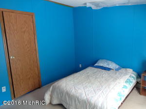 2970 S Oak, White Cloud, MI 49349 photo 10