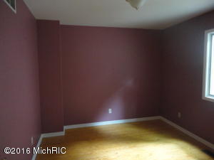 4018 E Shore Dr, Stanton, MI 48888 photo 16