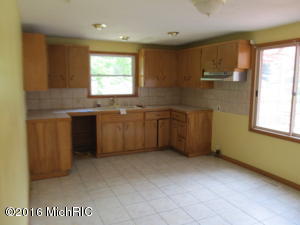 435 Prospect, Constantine, MI 49042 photo 10