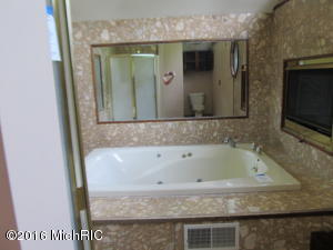 435 Prospect, Constantine, MI 49042 photo 7