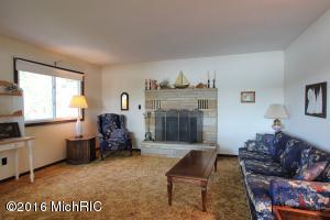 5420 E Oak St, Newaygo, MI 49337 photo 5