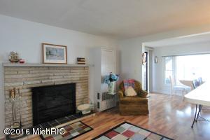 5420 E Oak St, Newaygo, MI 49337 photo 9