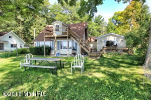 5420 E Oak St, Newaygo, MI 49337 photo 3