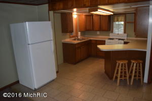 12440 Cabin Dr NE, Belding, MI 48809 photo 7