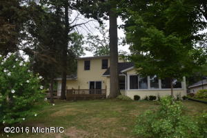12440 Cabin Dr NE, Belding, MI 48809 photo 1