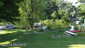 272 Riverview Dr, Coldwater, MI 49036 photo 9