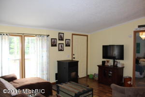 2141 E 95th St, Newaygo, MI 49337 photo 9