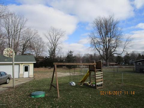 211 E Walnut St, Albion, MI 49224 photo 14