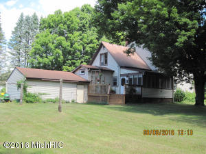 6939 Simonelli Rd, Whitehall, MI 49461 photo 5