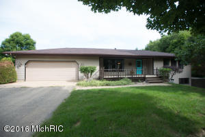 331 102nd Ave, Plainwell, MI 49080 photo 1