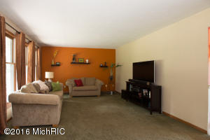 331 102nd Ave, Plainwell, MI 49080 photo 2