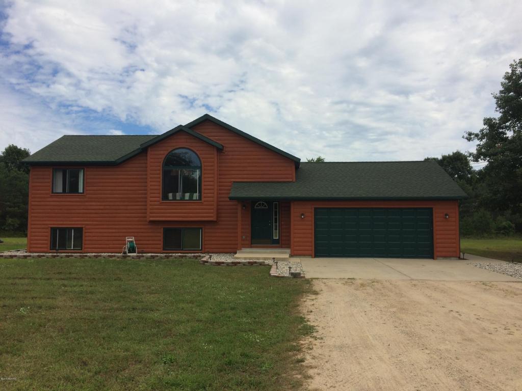 1890 Draper Dr, Stanton, MI 48888 photo 1