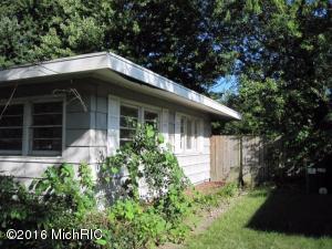 8 Cinderella Cir, Springfield, MI 49037 photo 6