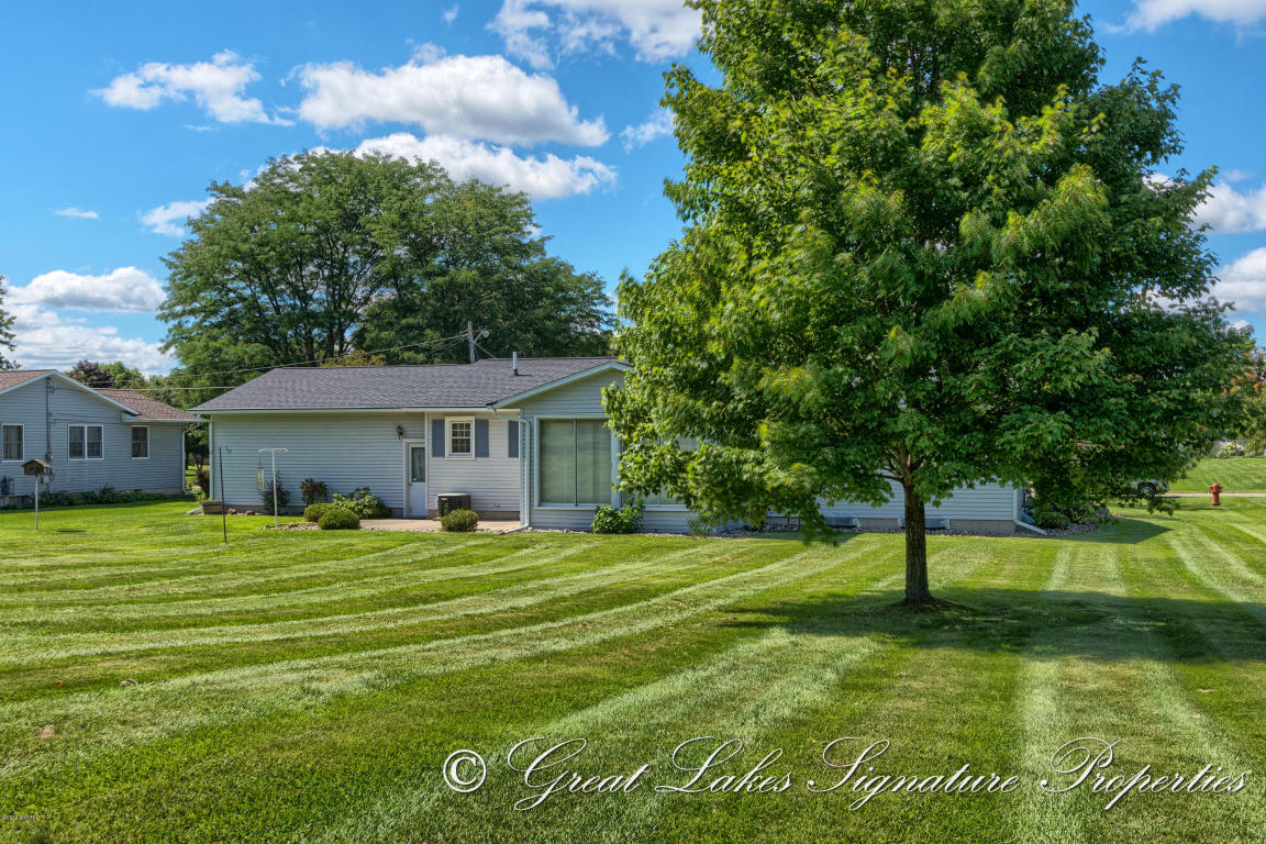 722 N State, Belding, MI 48809 photo 34