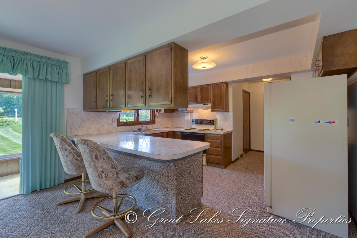 722 N State, Belding, MI 48809 photo 10