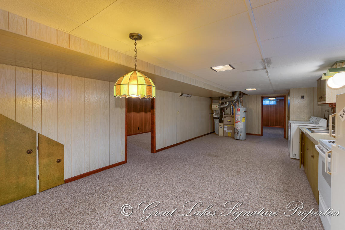 722 N State, Belding, MI 48809 photo 29