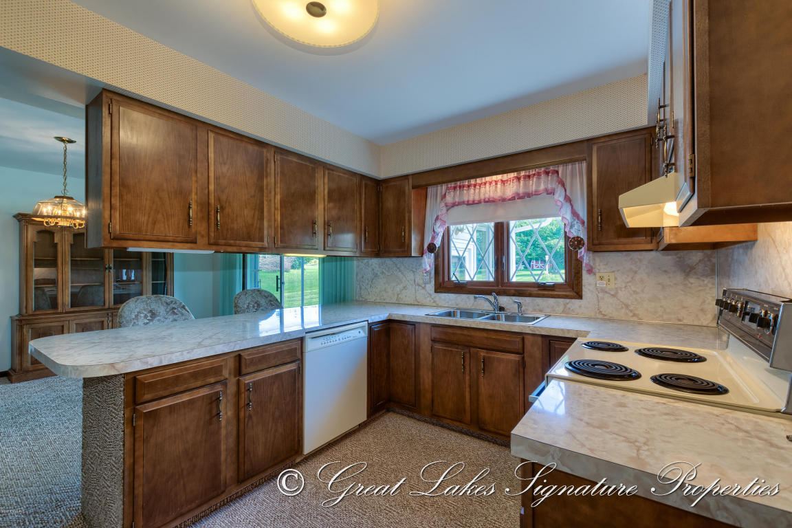 722 N State, Belding, MI 48809 photo 11