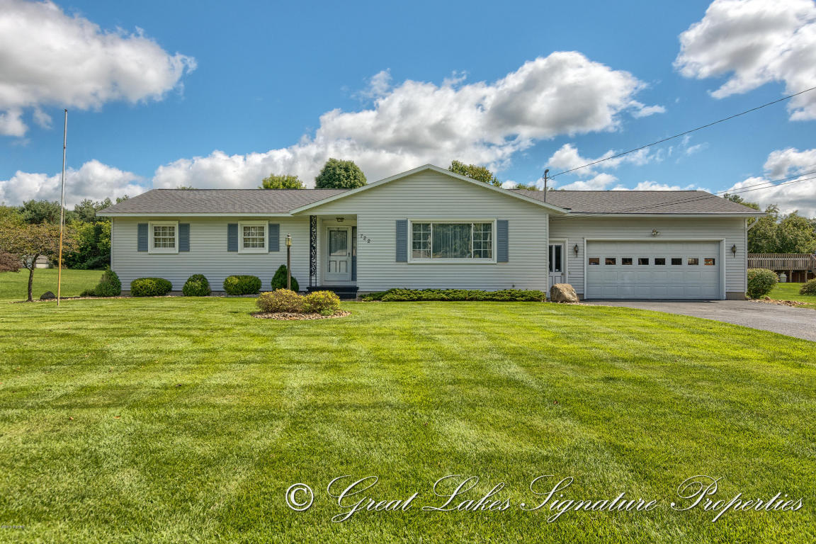 722 N State, Belding, MI 48809 photo 1