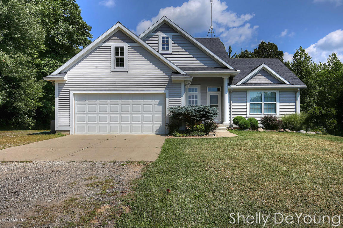 6250 Ingalls Rd, Belding, MI 48809 photo 2