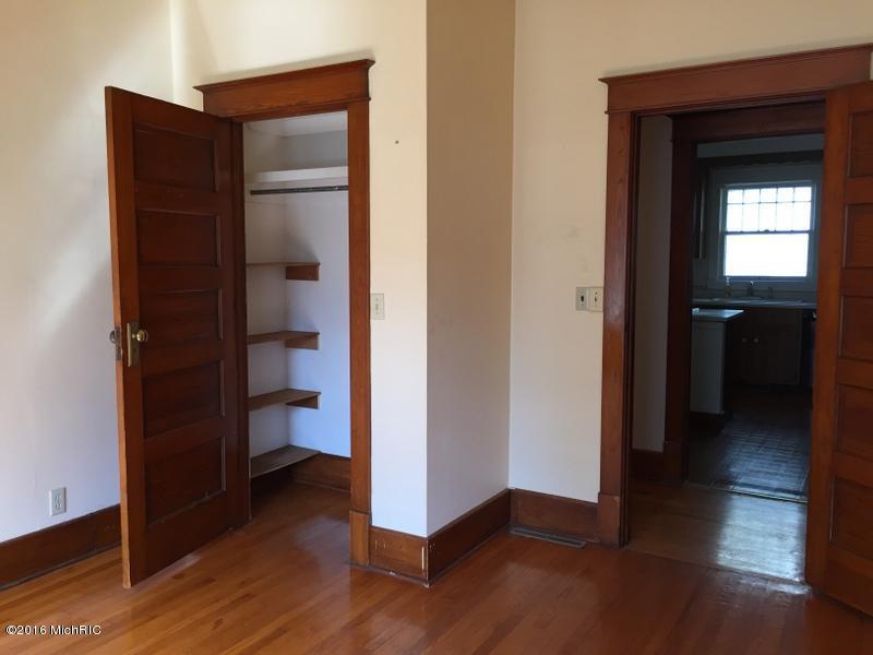 509 E Green St, Marshall, MI 49068 photo 19