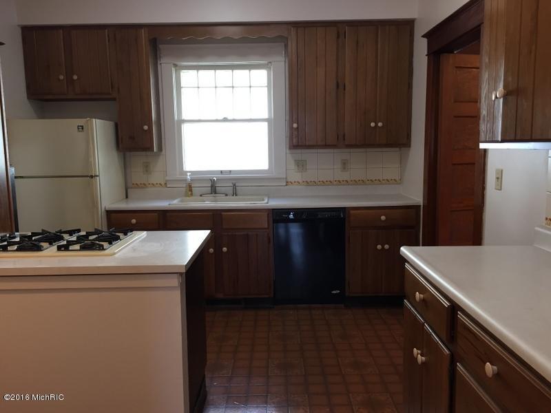 509 E Green St, Marshall, MI 49068 photo 15