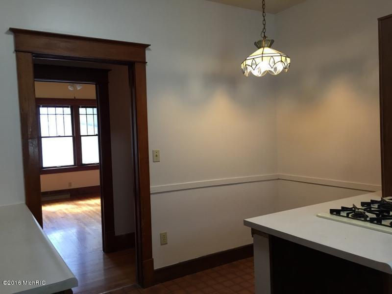 509 E Green St, Marshall, MI 49068 photo 12