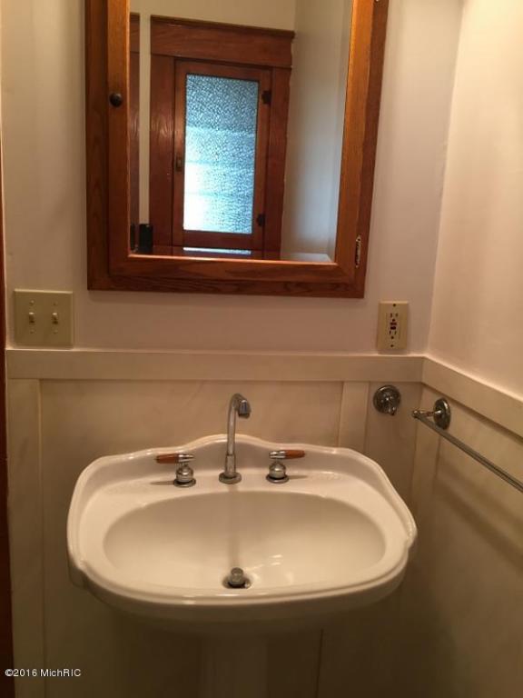 509 E Green St, Marshall, MI 49068 photo 23