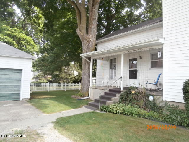 106 Willow St, Reading, MI 49274 photo 2