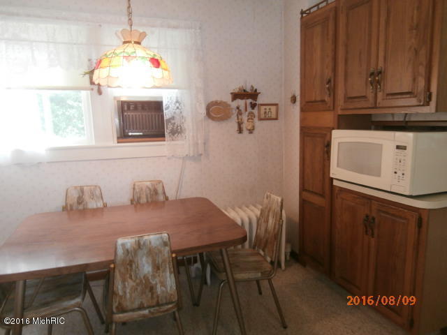 106 Willow St, Reading, MI 49274 photo 6