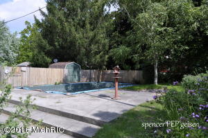 512 Broas St, Belding, MI 48809 photo 19
