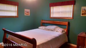 608 E Maple St, Carson City, MI 48811 photo 8