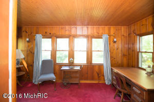 722 N Gordon, Marshall, MI 49068 photo 12