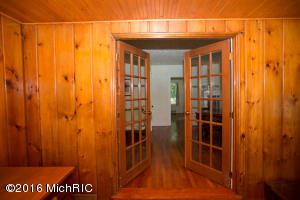 722 N Gordon, Marshall, MI 49068 photo 13