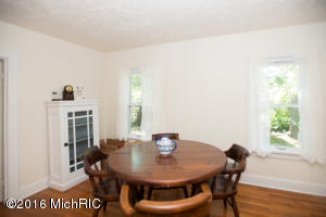 722 N Gordon, Marshall, MI 49068 photo 14