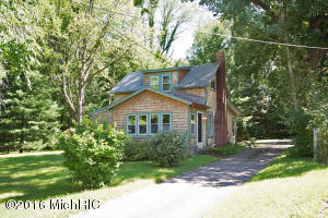 722 N Gordon, Marshall, MI 49068 photo 4