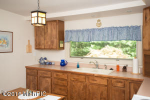 722 N Gordon, Marshall, MI 49068 photo 6