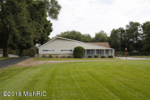 9563 E D Ave, Richland, MI 49083 photo 1