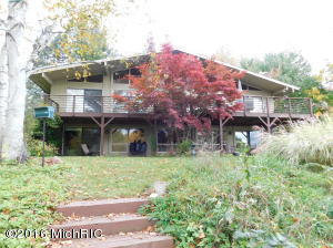 348 Highland Ct, Plainwell, MI 49080 photo 1