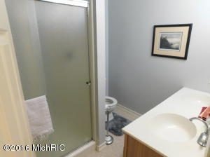 348 Highland Ct, Plainwell, MI 49080 photo 27