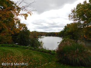 348 Highland Ct, Plainwell, MI 49080 photo 11