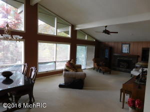 348 Highland Ct, Plainwell, MI 49080 photo 18