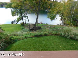 348 Highland Ct, Plainwell, MI 49080 photo 8