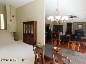 348 Highland Ct, Plainwell, MI 49080 photo 19