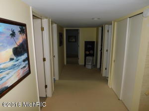 348 Highland Ct, Plainwell, MI 49080 photo 34