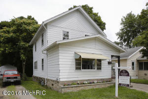 16 South Pl, Battle Creek, MI 49014 photo 1