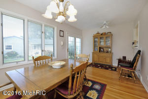 9327 Arrowhead Dr E, Scotts, MI 49088 photo 14