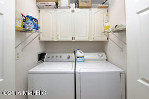 9327 Arrowhead Dr E, Scotts, MI 49088 photo 11